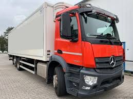 2-5 Ton, 11.6 – 15 L / 701 – 900 CID, Automatic Transmission, Steering & Lift/Tag Axle, With Single Differential SKU 885641